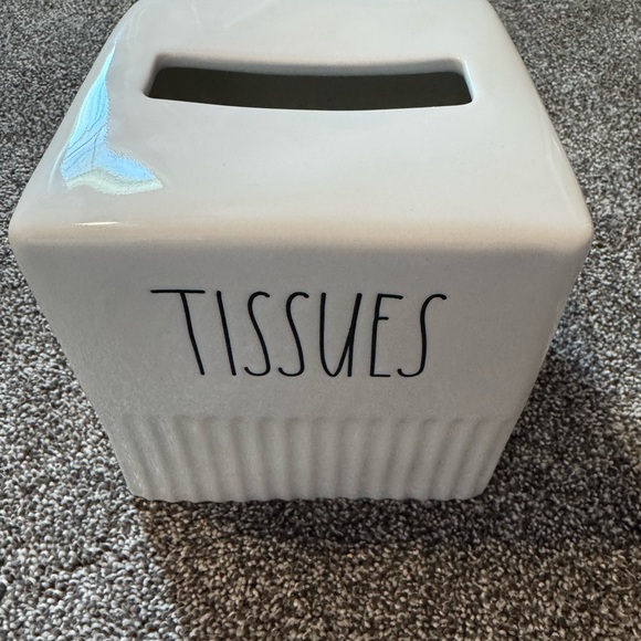 Rae Dunn by Magenta Tissue Cover Box - Picture 6 of 12